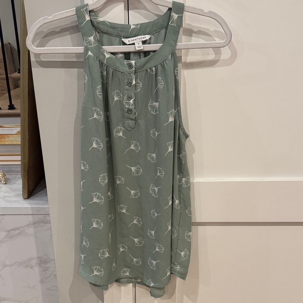 41 Hawthorn Sage Sleeveless Blouse with Leaf Design